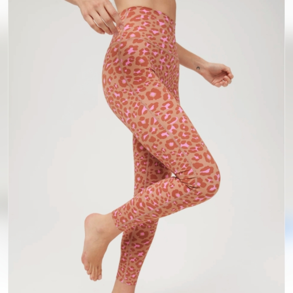 Aerie Offline Leopard Yoga Athletic Leggings